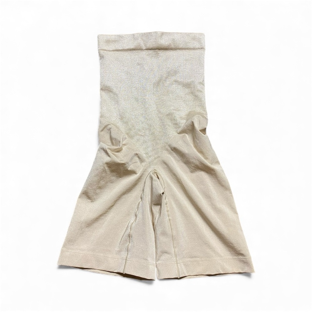 * control it medium shape wear biker shorts tan